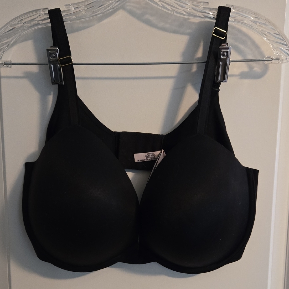 Victoria's Secret Black Full Coverage Bra with Molded Cups